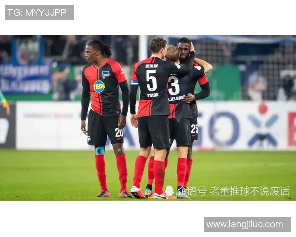 细数当红足球球星ins账号分享背后的人气故事与生活点滴