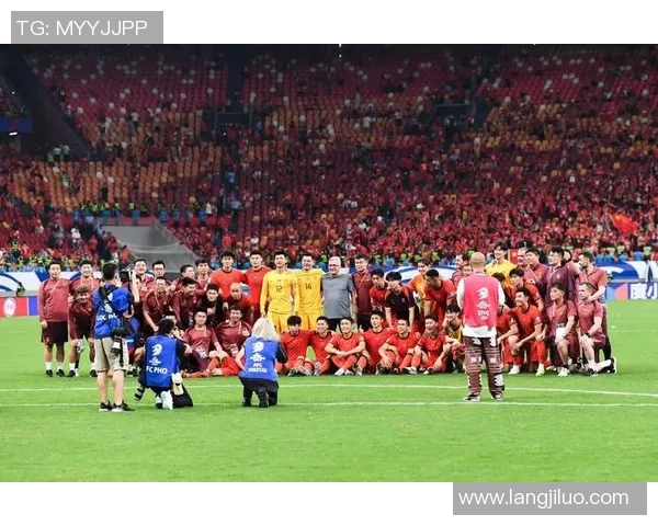 中国足球新星崛起:年轻球员如何带领国家队冲击世界杯荣耀