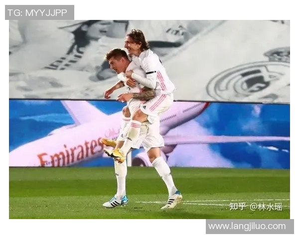 足球场上最疯狂的球星们：激情四溢的天才与极限挑战的传奇瞬间